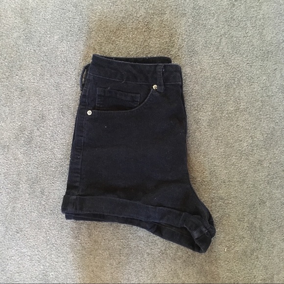 Corduroy high waisted shorts - Picture 3 of 3